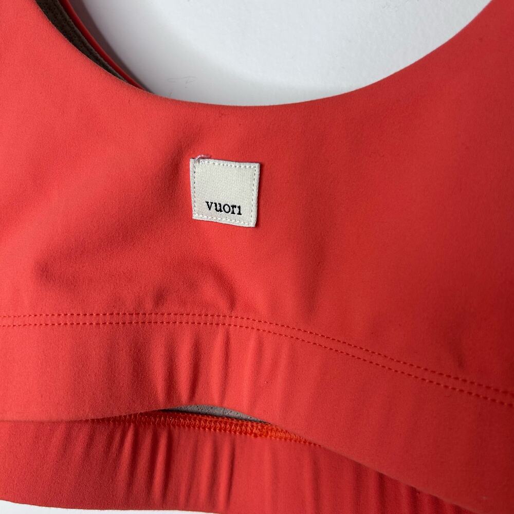 Vuori Daily Sports Bra Grapefruit Womens Small Workout Athleisure Loungewear - Picture 7 of 8